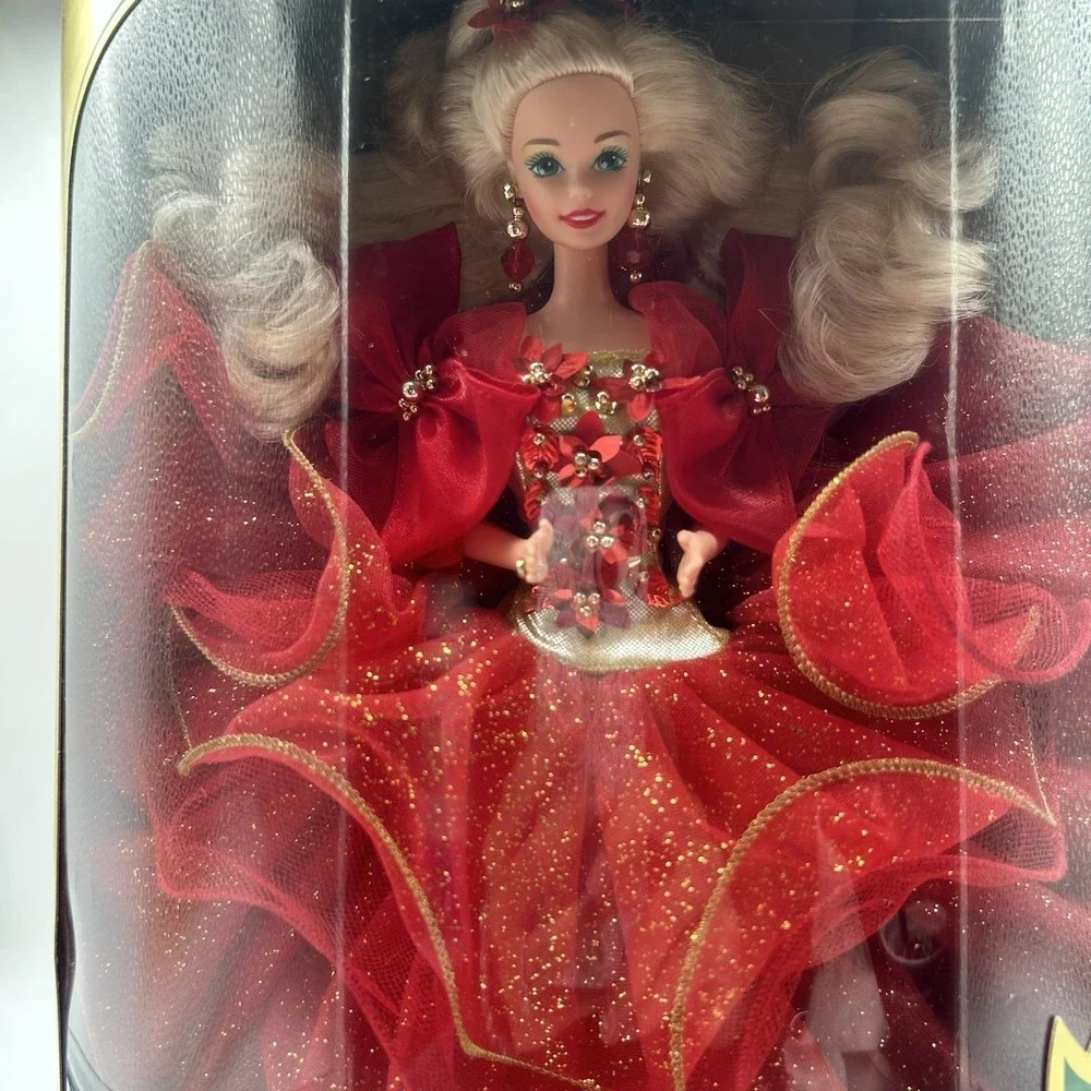 1993 Happy Holidays Special Edition Barbie Doll In Original Box  No. 10824